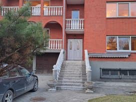 10 rooms, 350.0 m² - Rožės, Pušyno g.