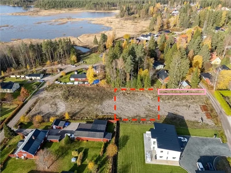 Land in Sälgsjön