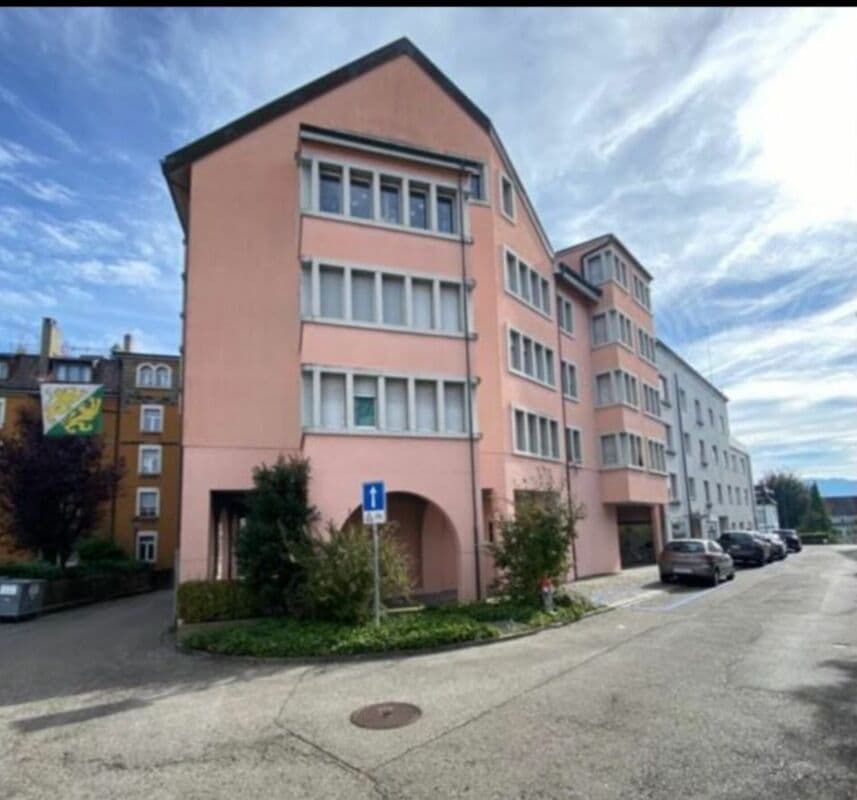 Exklusiv! Neu sanierte 3,3 ZWG 180 m2