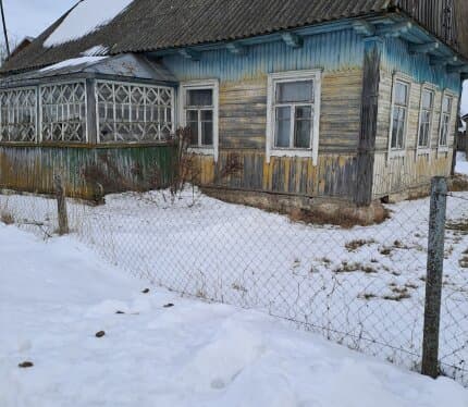  Продается дом Столбцовский район ,Старосверженский с/совет.Д.Осиповщина.,15 км от Столбцов ,в сторону Городеи.Год постройки 1960.,общая площадь 81.5 кв,жилая 57.2 кв.Без газа.,печное отопление.,с земельным участком 22 сотки.Рядом с деревней проходит желе