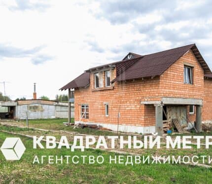 Дом (незавершенное строительство) в д. Жабичи, Мядельское направление.