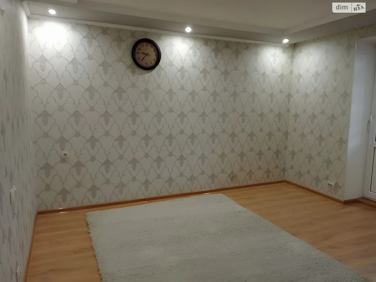вул. Індустріальна, 24