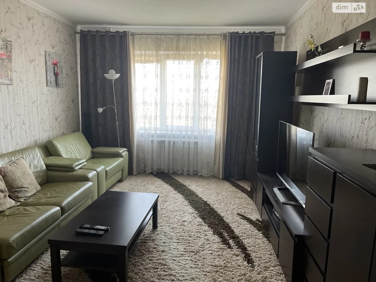 вул. Паркова, 107