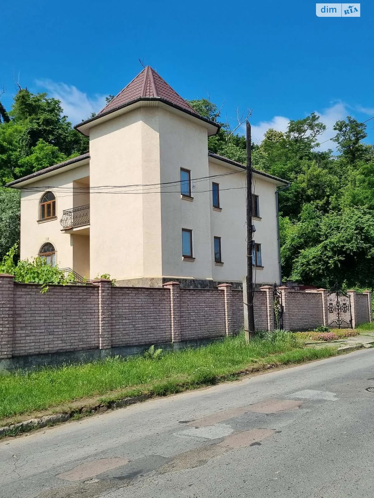 вул. Корсунська