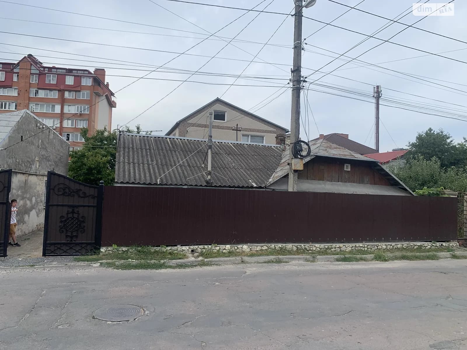 вул. Польова, 9