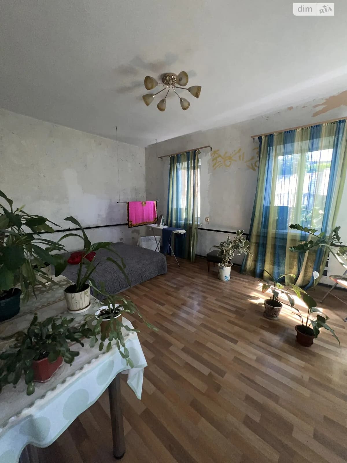 вул. Глиноцементна, 27
