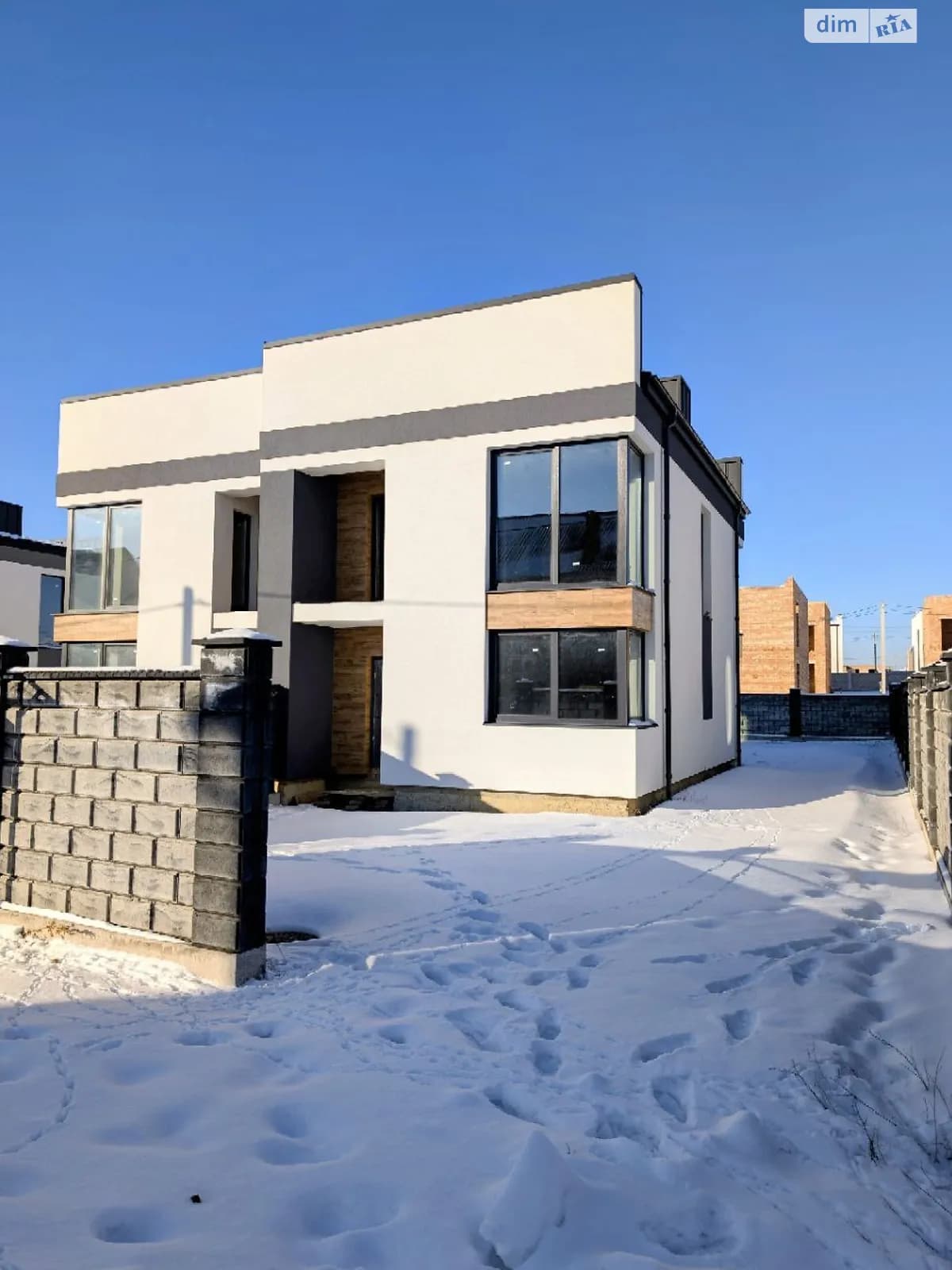 вул. Серпанкова, 9