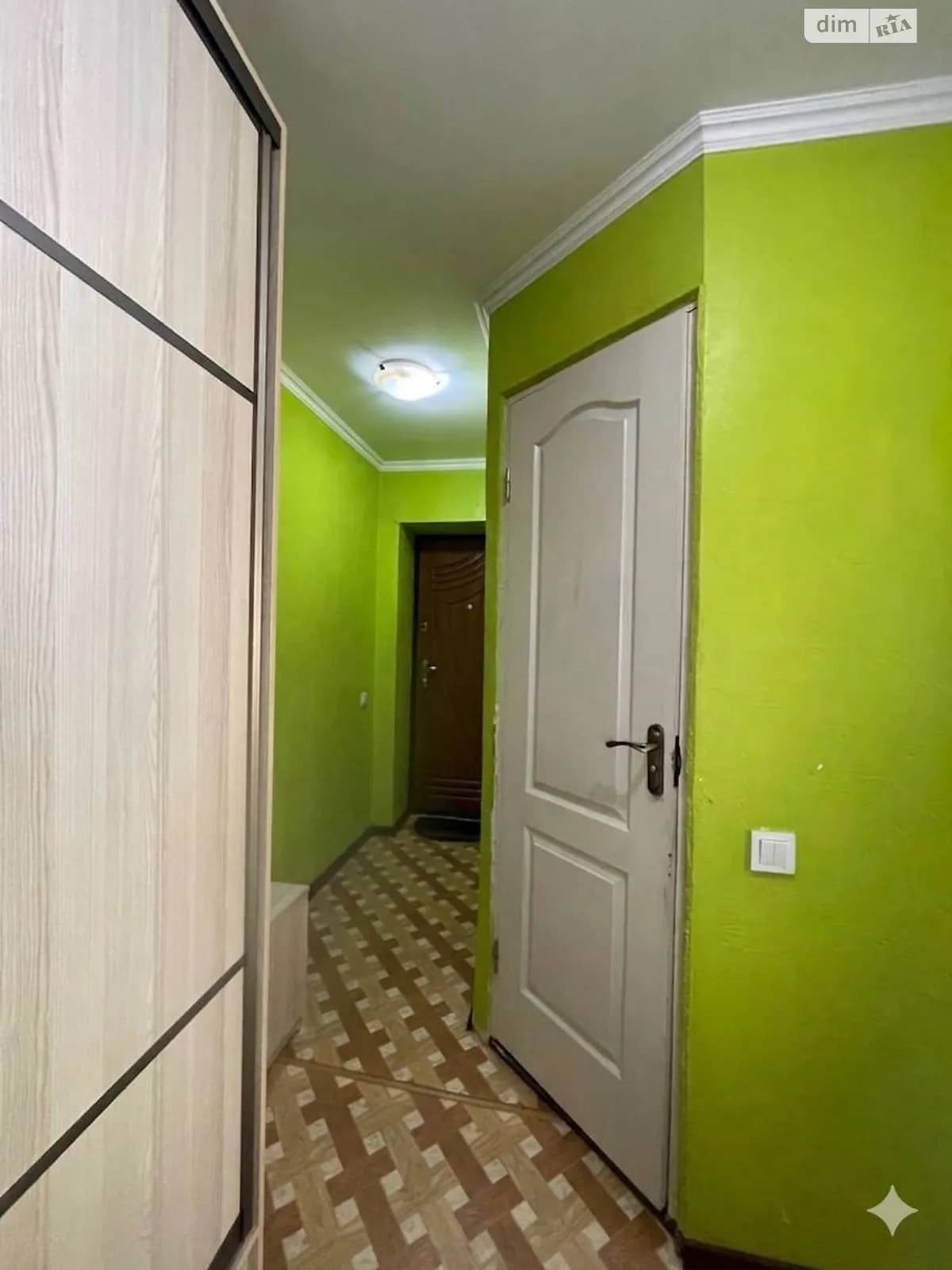 вул. Незалежності, 45