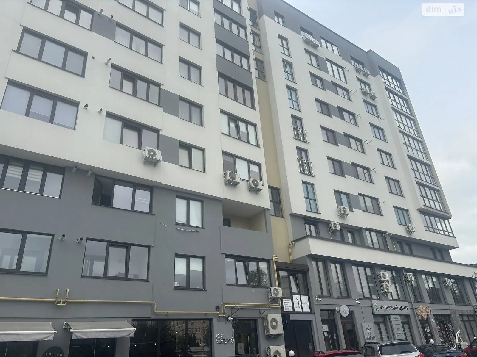 просп. Бандери Степана, 36