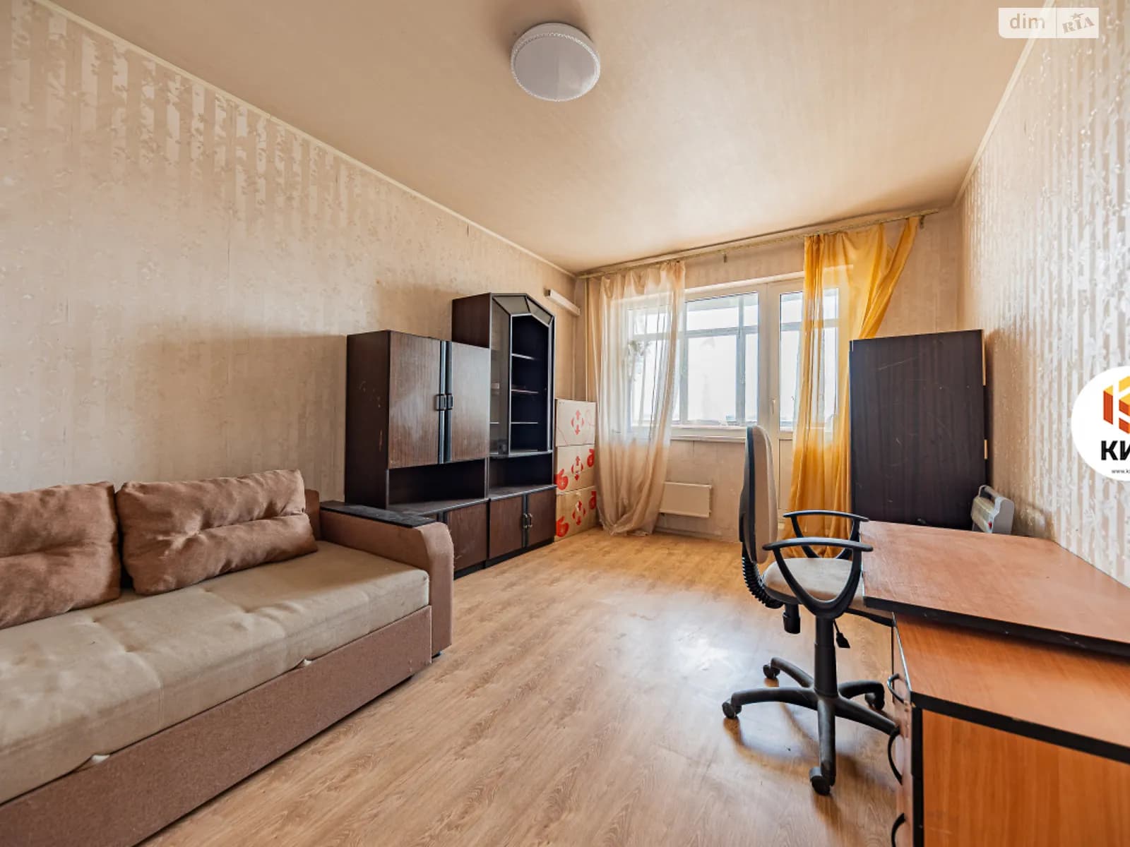 вул. Польова, 10
