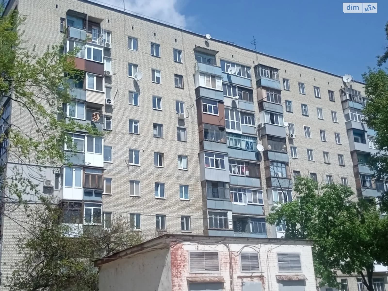 вул. Вокзальна, 10