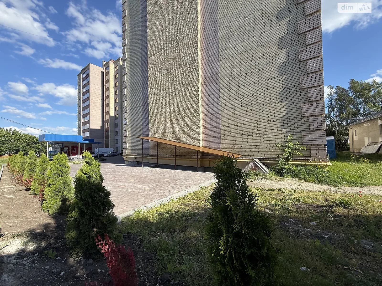 вул. Курбаса Леся