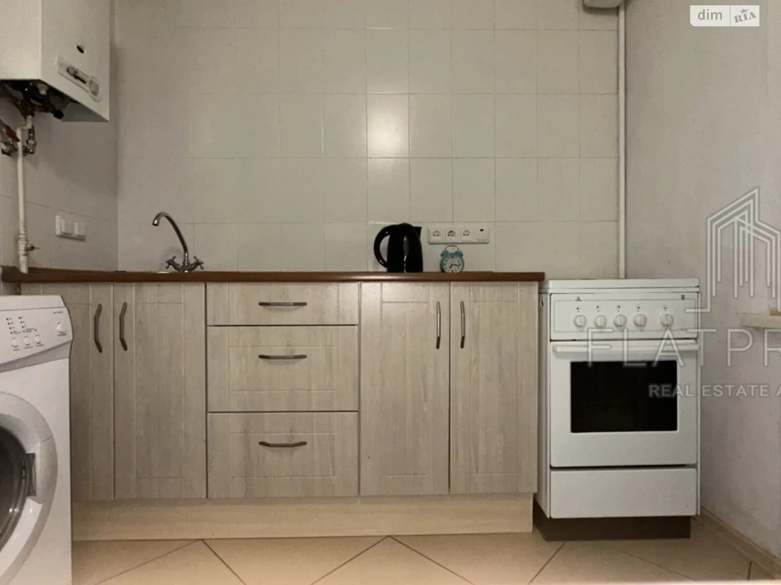 вул. Віктора Ярмоли, 38