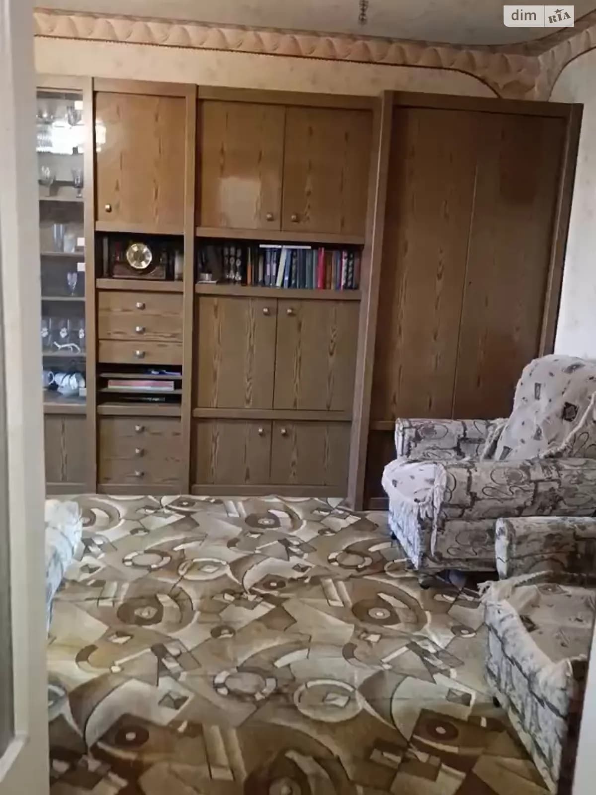 вул. Автозаводська, 6