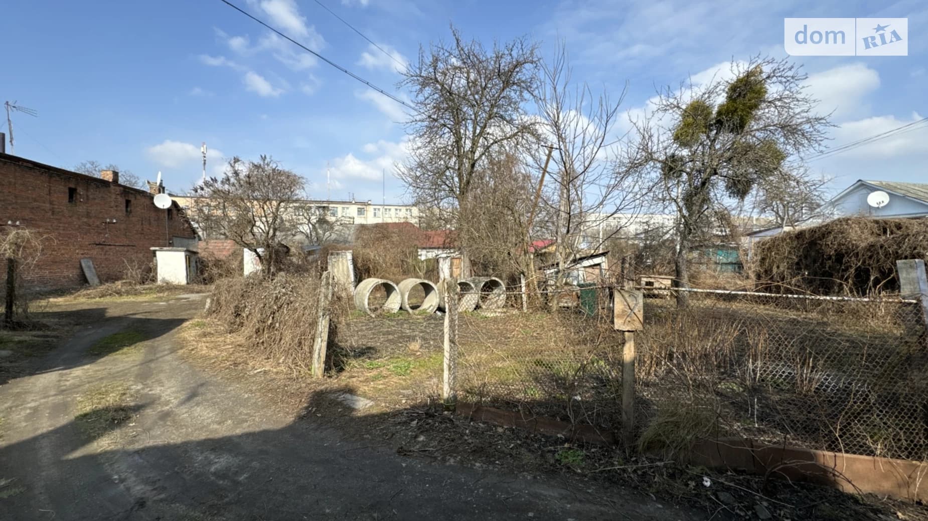 вул. Тена Бориса, 27