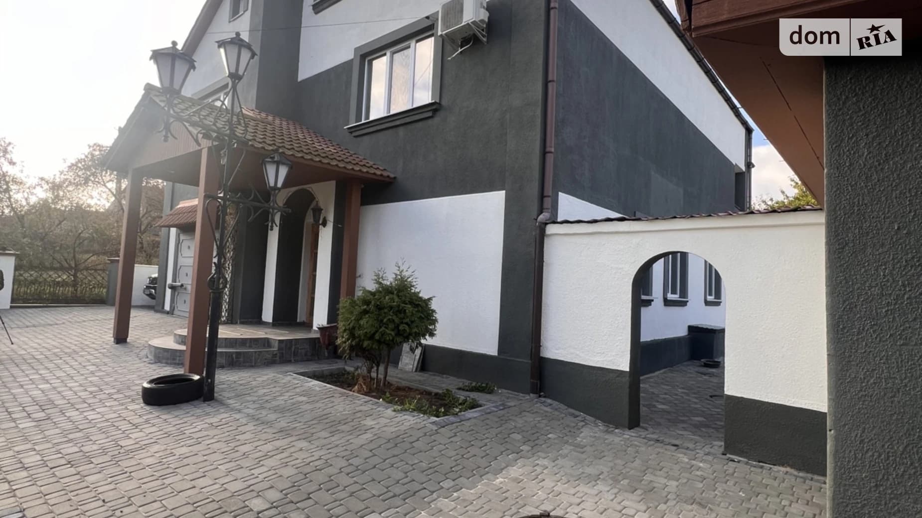 вул. Барашівська