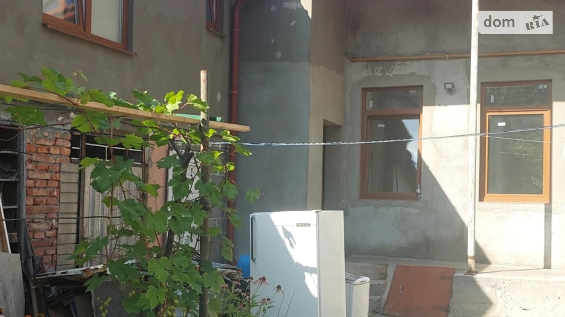 вул. Олександра Духновича, 3
