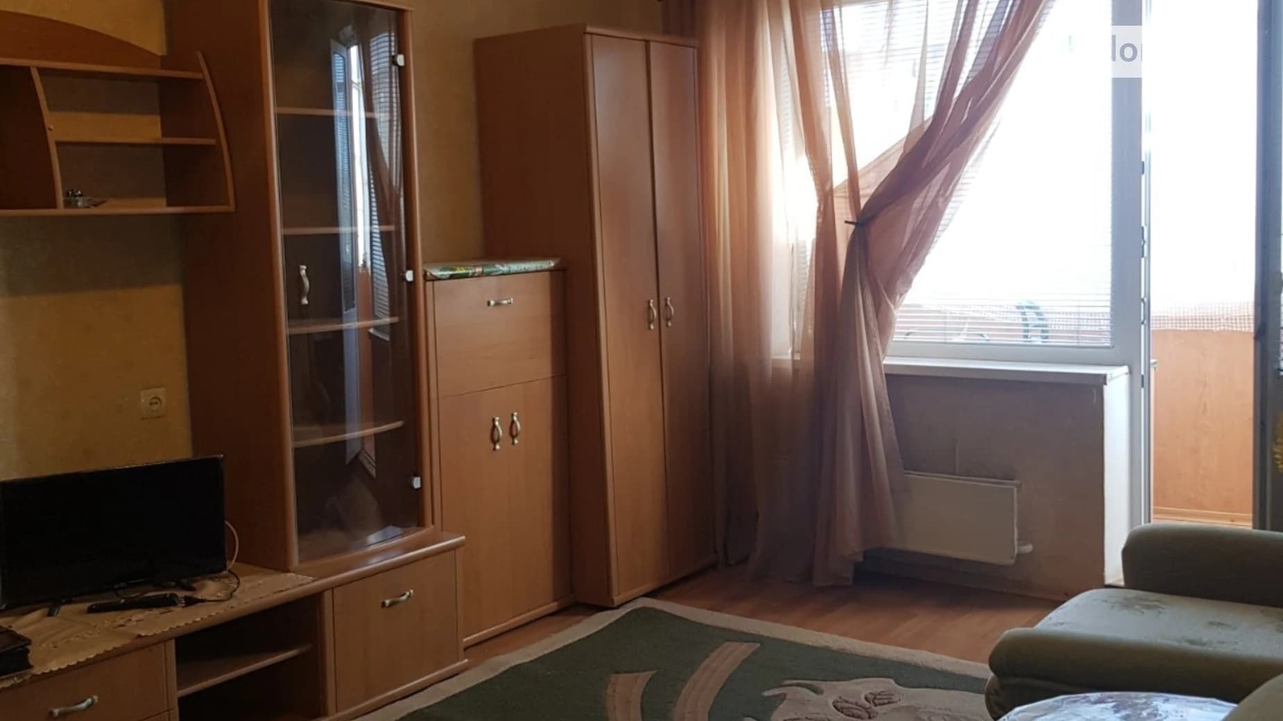 вул. Лазурна, 28Б