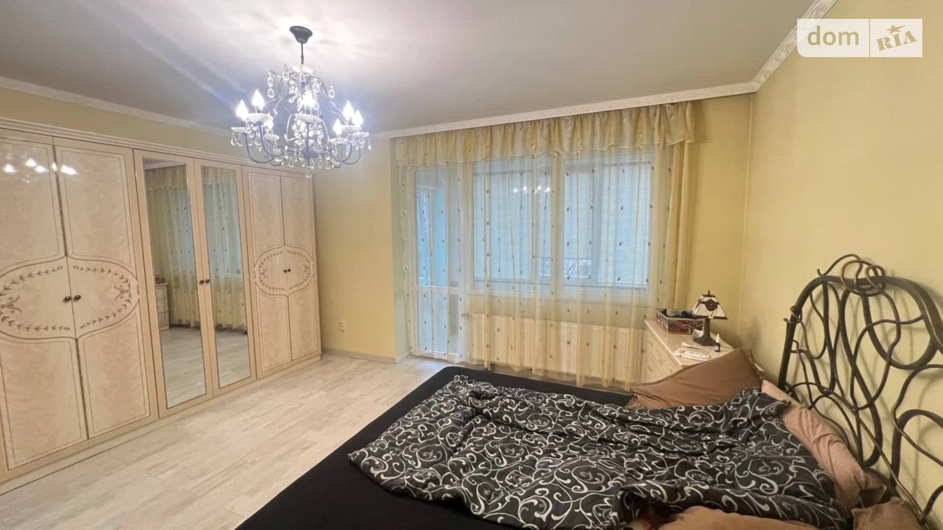 вул. Набережна-бічна
