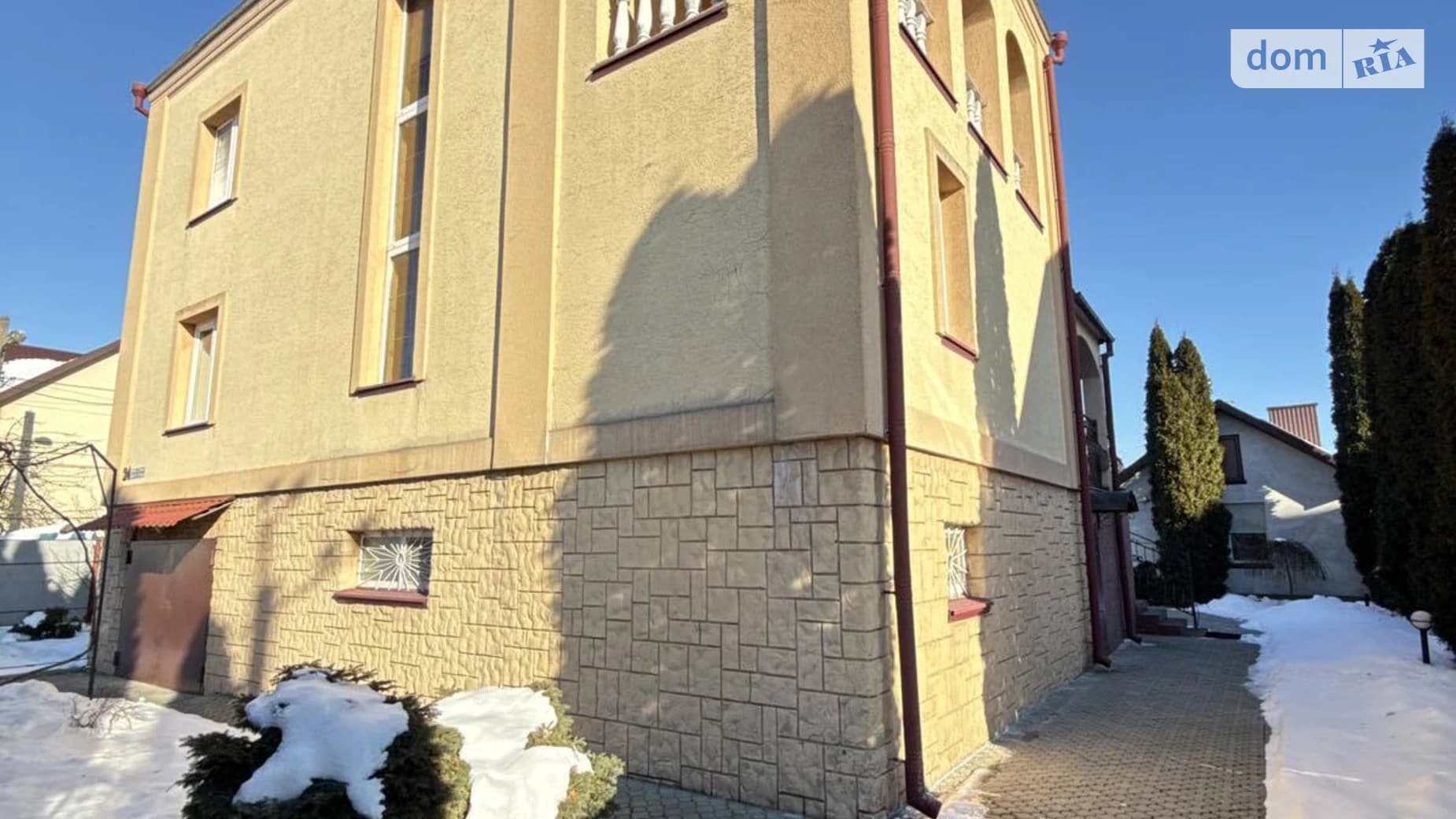вул. Ашхабадська, 24