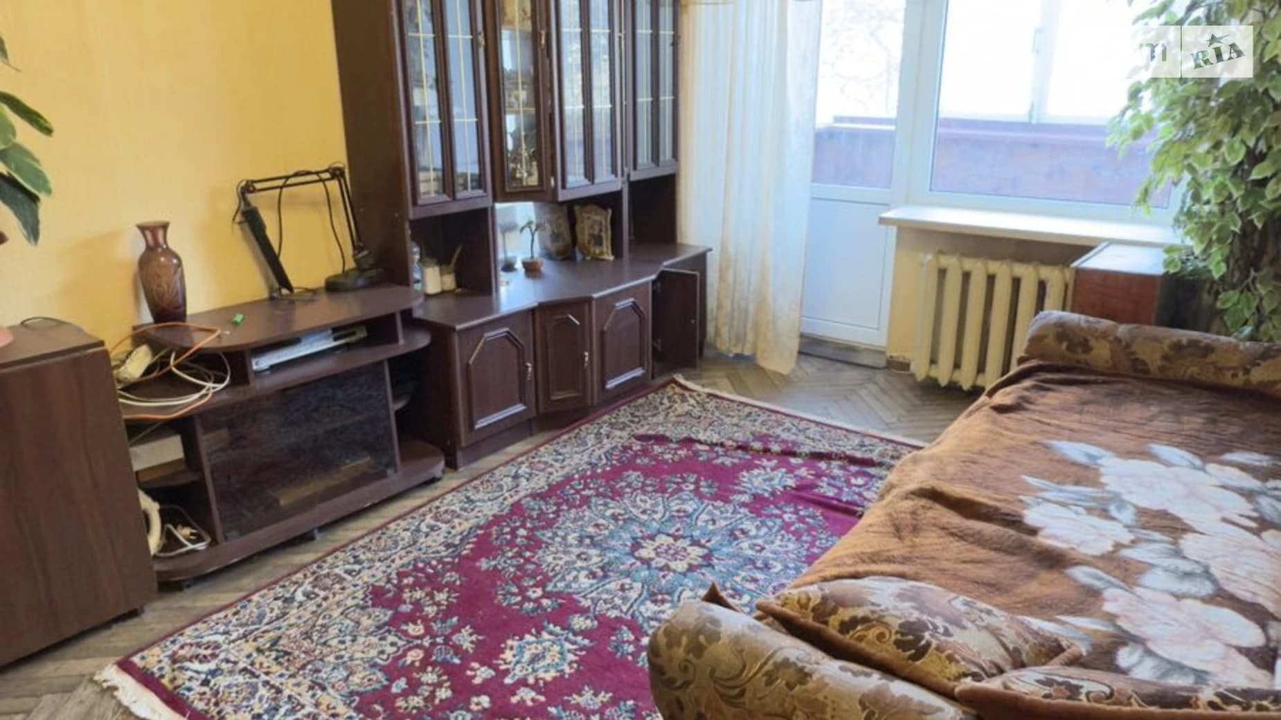 вул. Рильського, 5