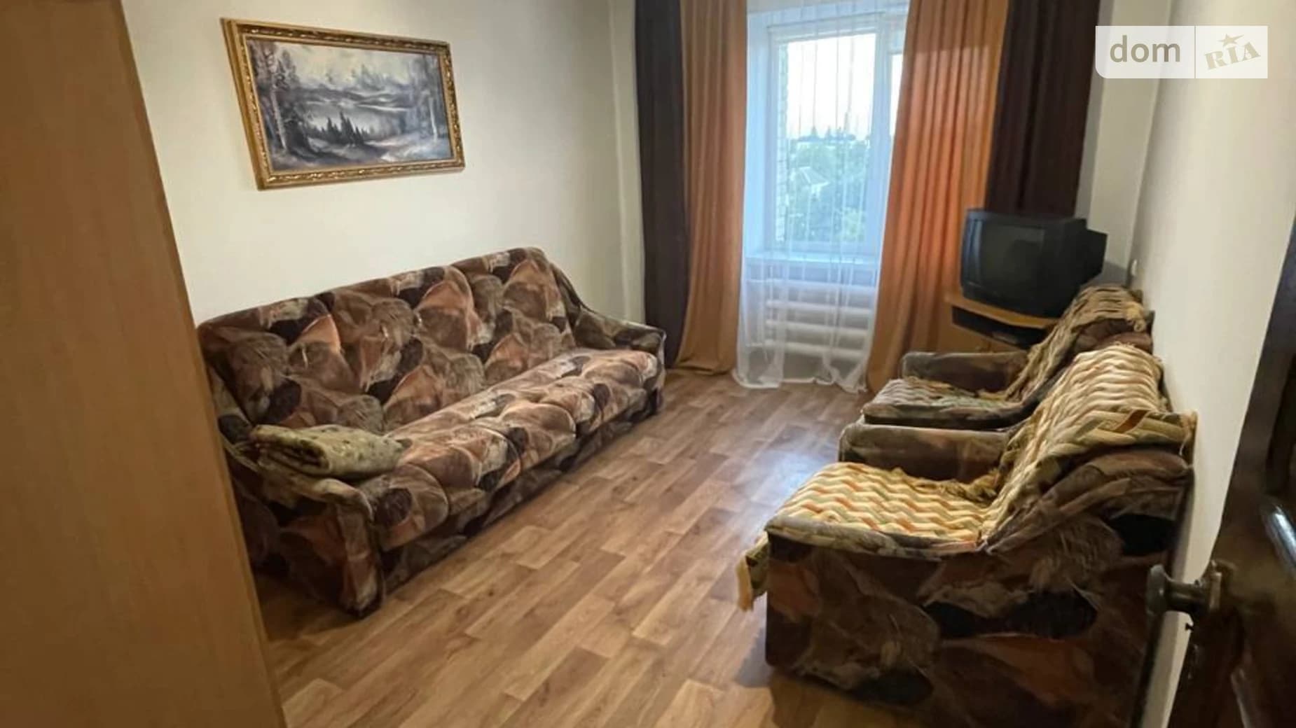 вул. Свободи(Декабристів), 1