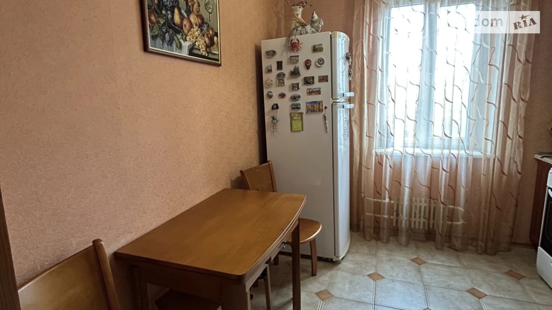 12-а вул. Поздовжня, 5