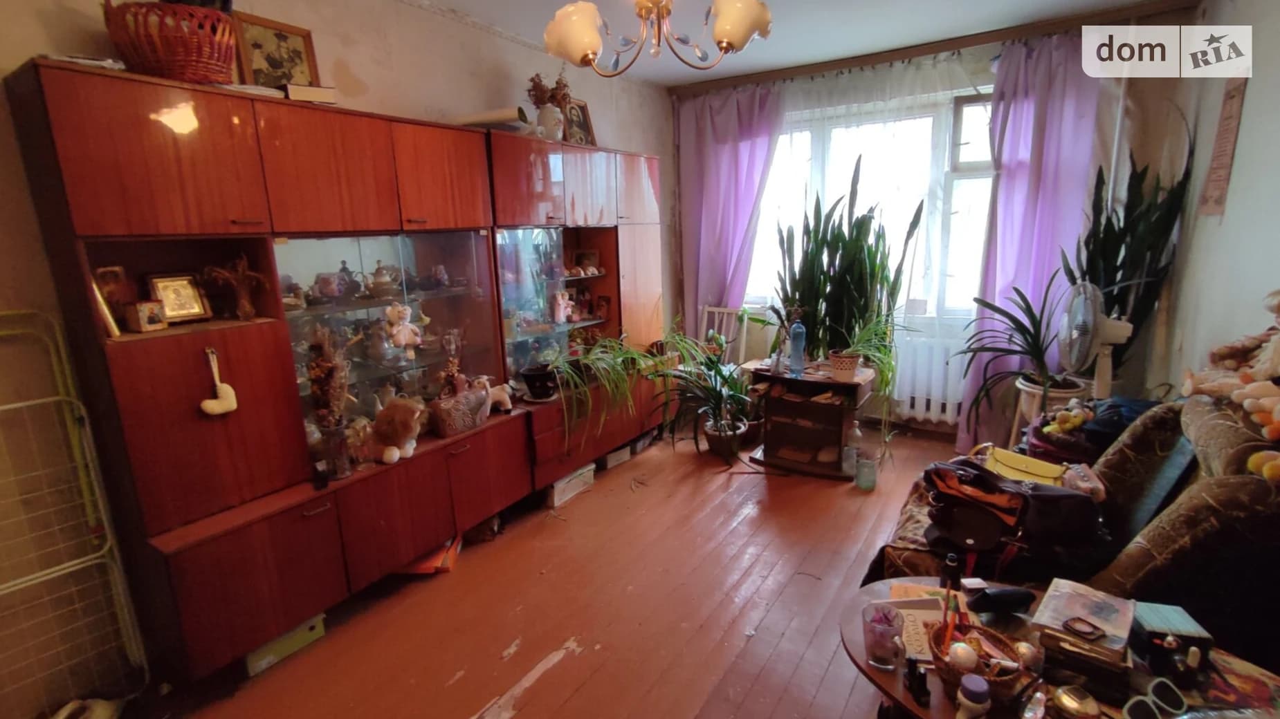 вул. Космонавтів