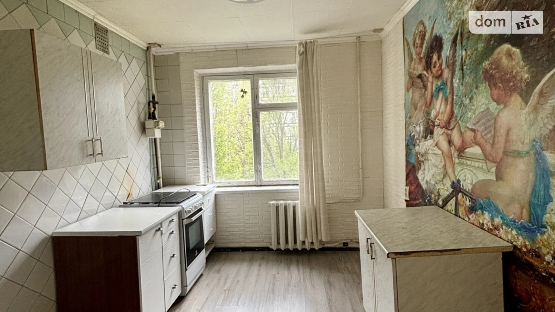 просп. Поля Олександра, 44