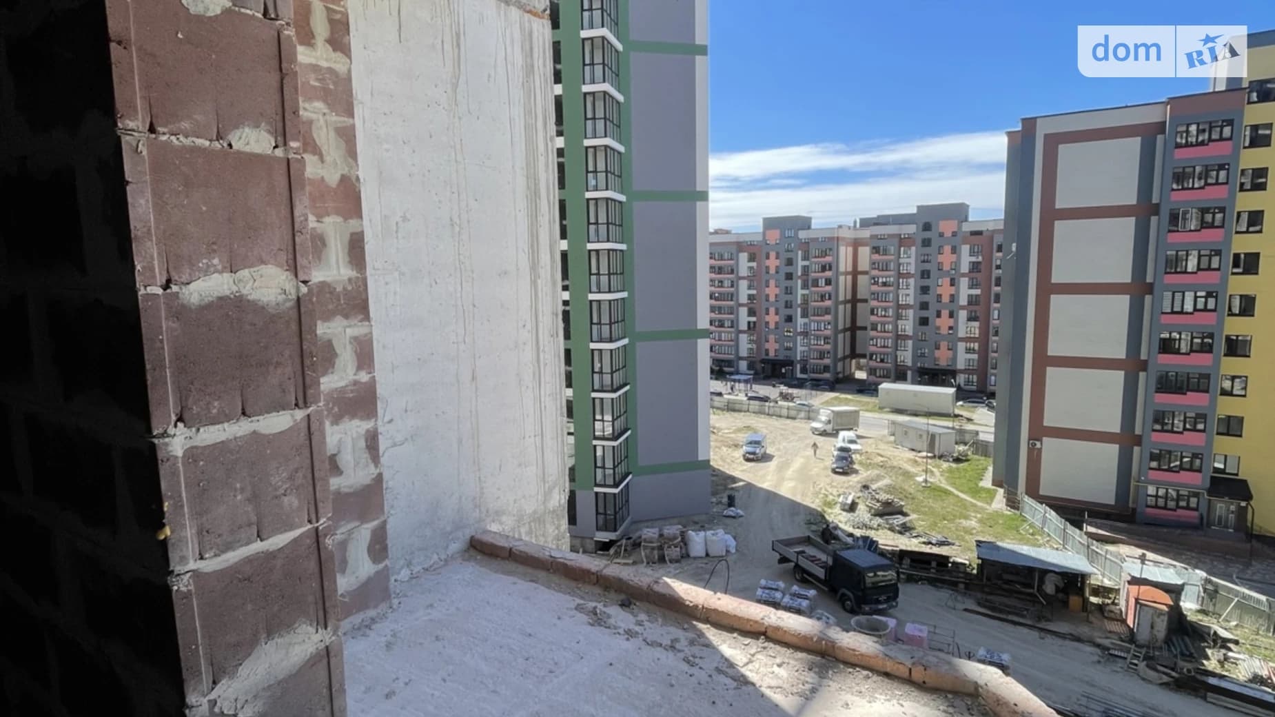 Підволочиське шосе, 11