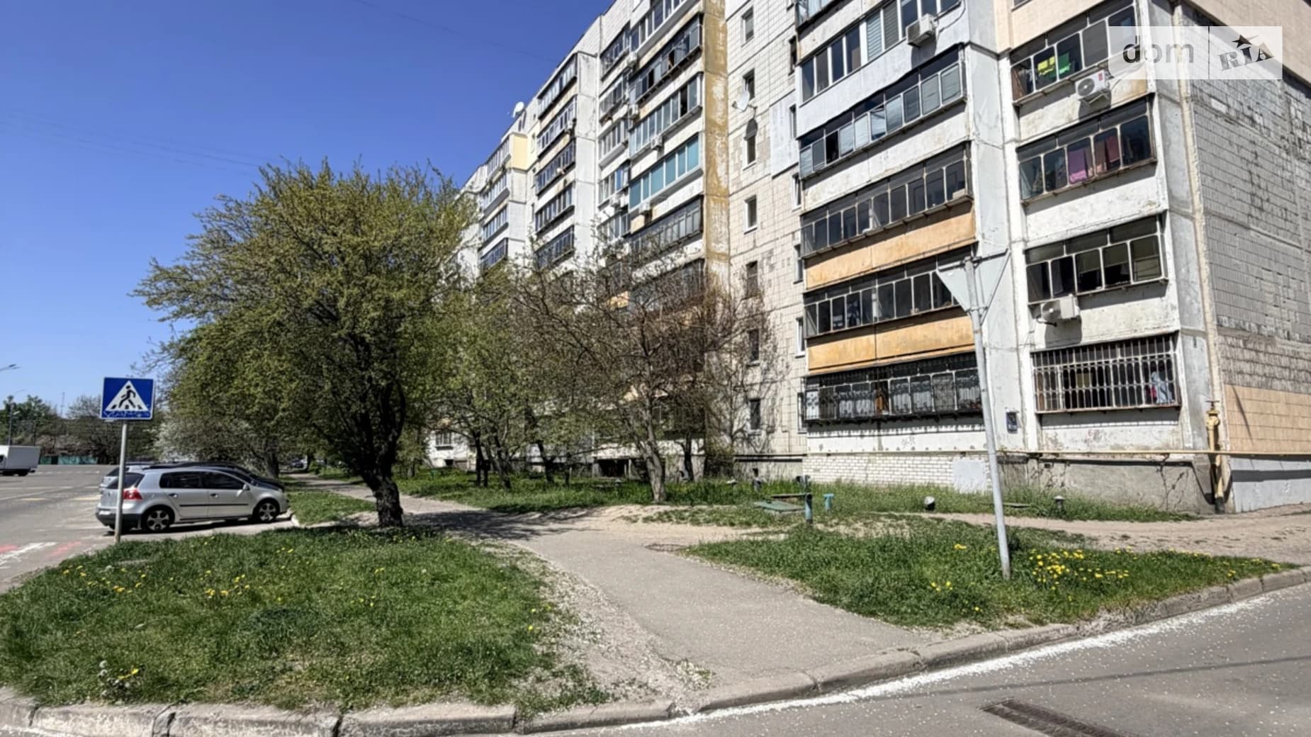 вул. Михайла Грушевського, 3