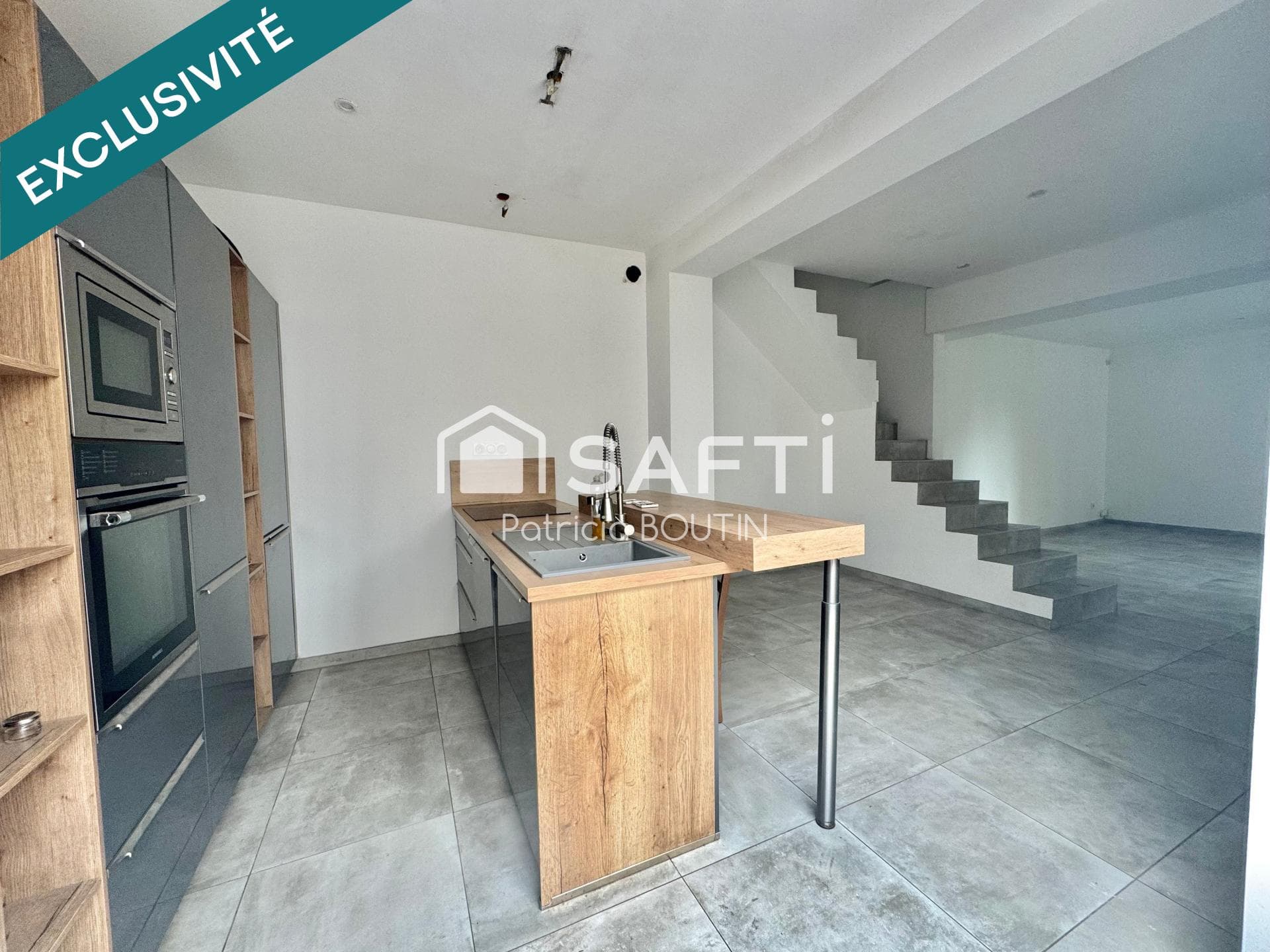 MAISON 3 CHAMBRES GARAGES ET JARDIN A NIORT !