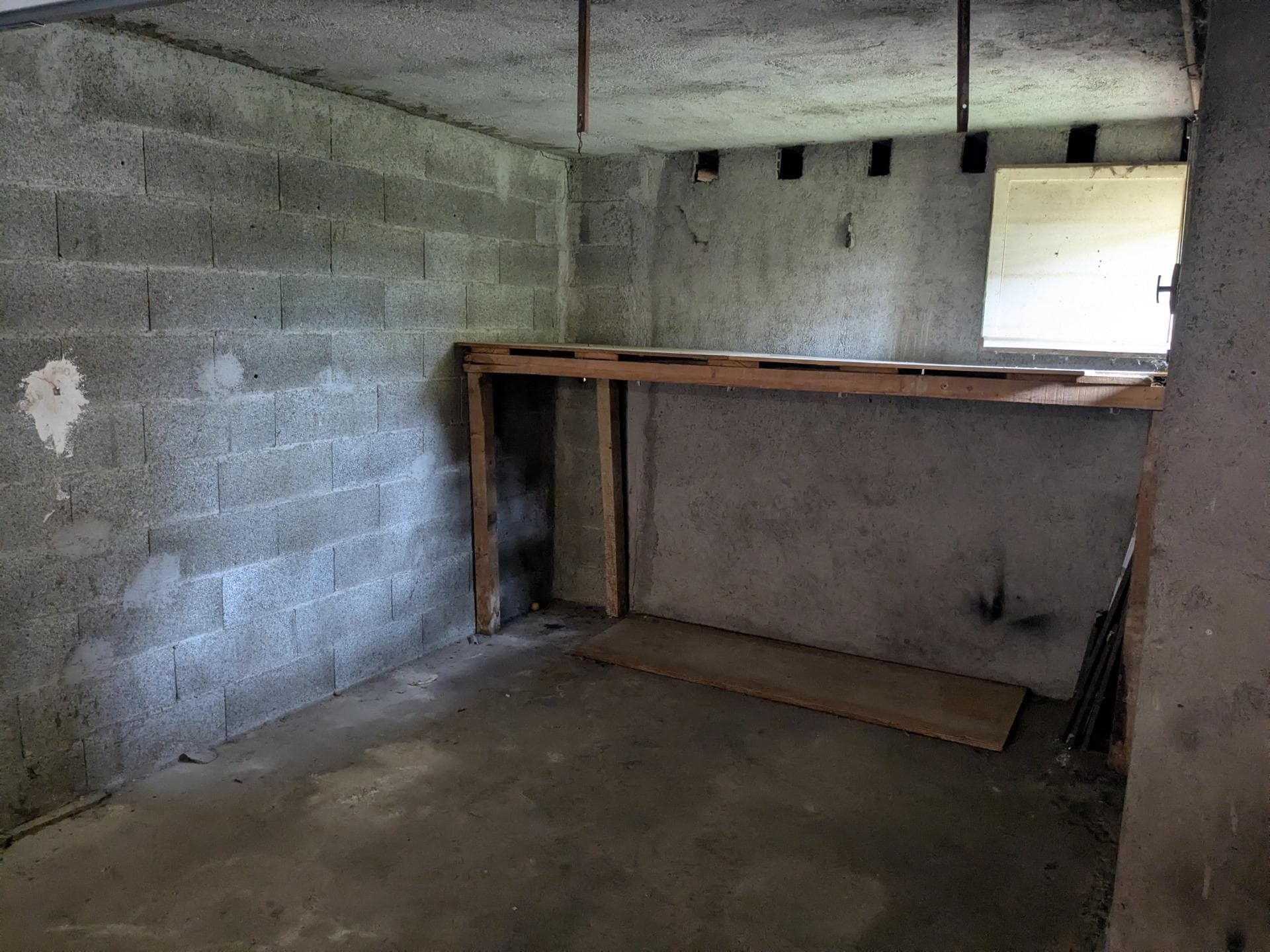 Opportunité !! garage fermé dans résidence.