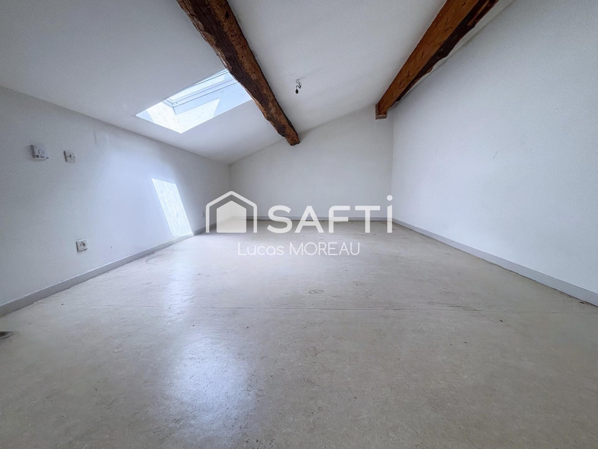 Appartement / plateau en centre ville a rénover