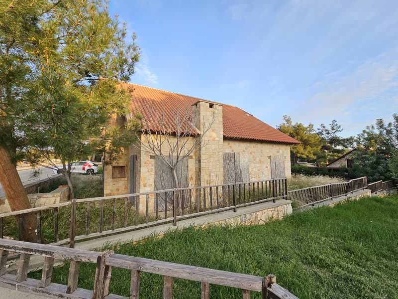 4-bedroom villa for sale