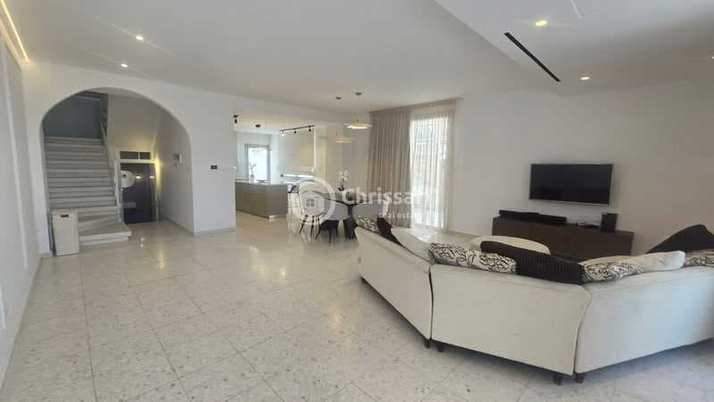 4-bedroom semi-detached for sale