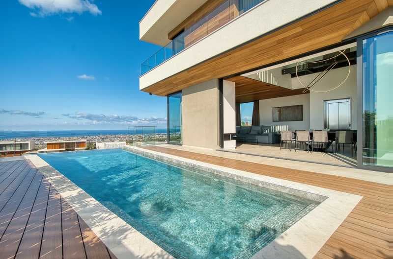 5-bedroom villa for sale
