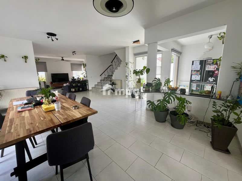 3-bedroom detached house for sale