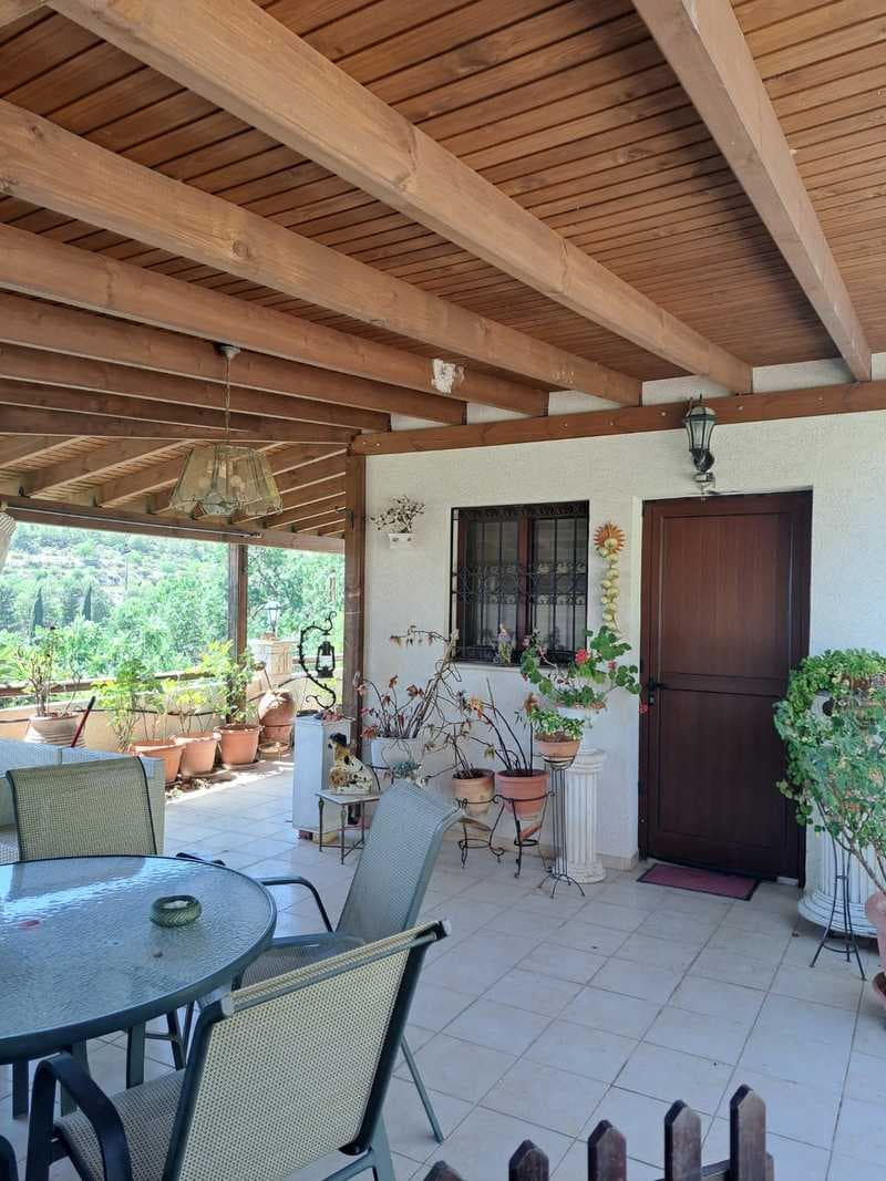 3-bedroom detached house for sale