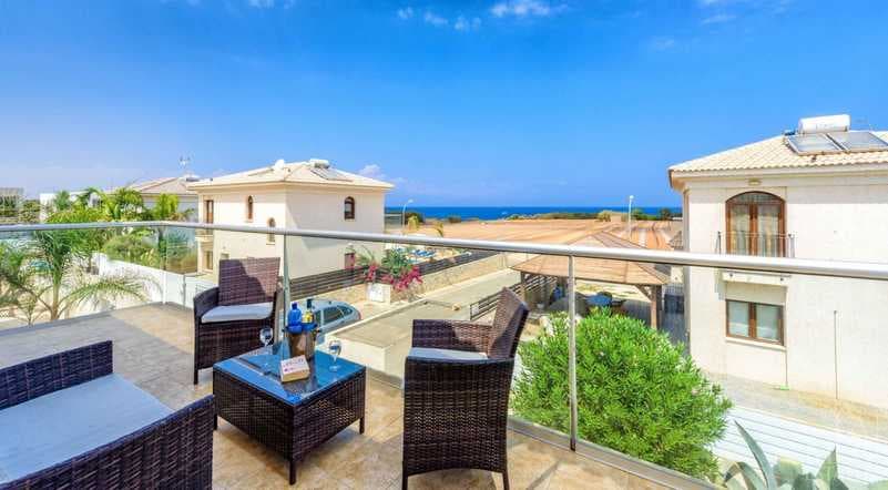4-bedroom villa for sale