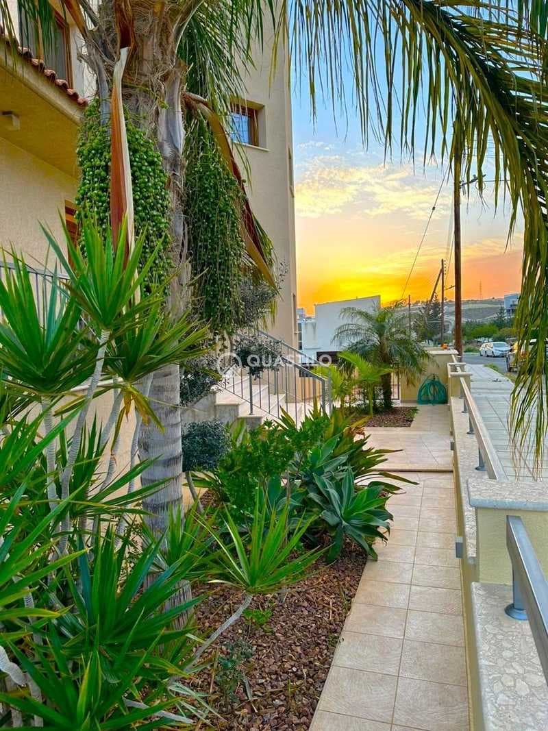 5-bedroom villa for sale