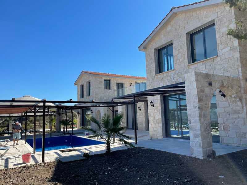 6-bedroom villa for sale