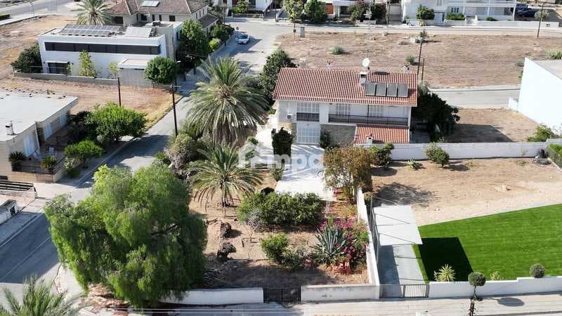 3-bedroom detached house for sale