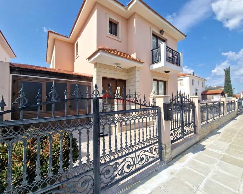 4-bedroom villa for sale