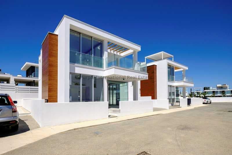 4-bedroom villa for sale