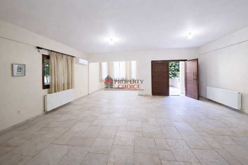 4-bedroom villa for sale
