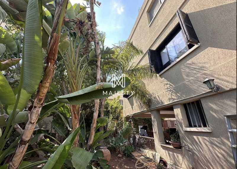 7-bedroom semi-detached for sale