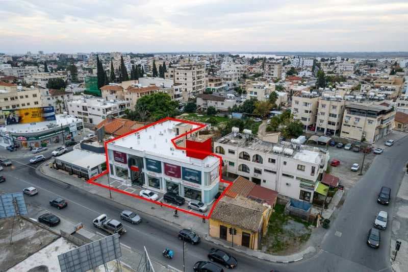 Commercial building in larnaca