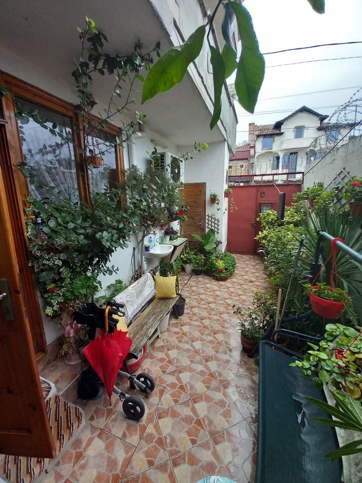 Продава КЪЩА град Бургас, Победа