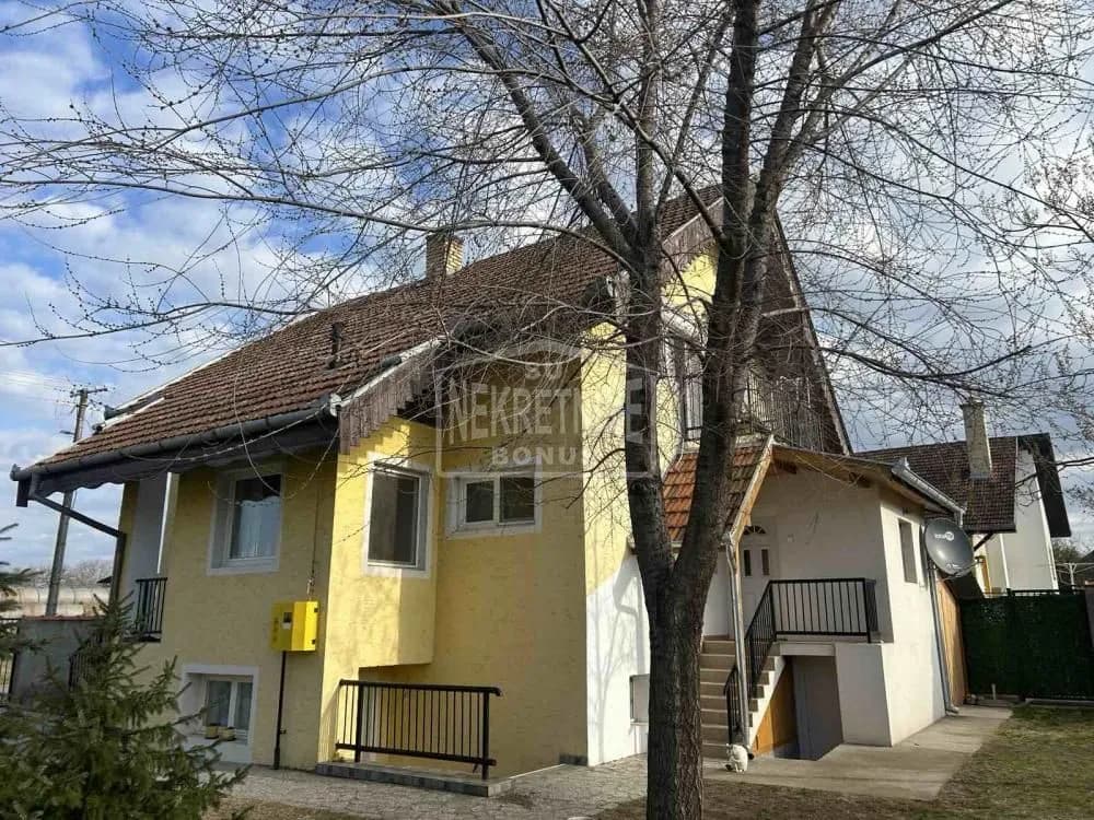 Prodaja, kuća 288 m2, Kelebija, Subotica, Severno-Bački Okrug